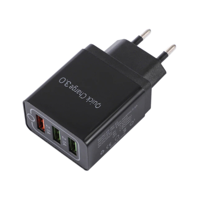 3 USB adapter met Quick Charge 3.0 zwart