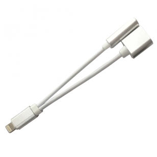Lightning splitter voor opladen en muziek