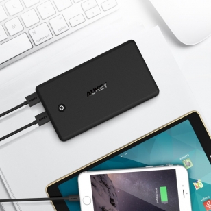 Aukey Quick Charge 3.0 PowerBank 30.000 mAh